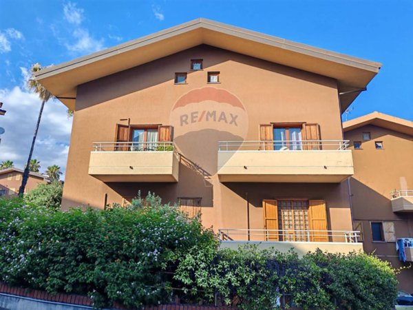 casa indipendente in vendita a Sant'Agata li Battiati