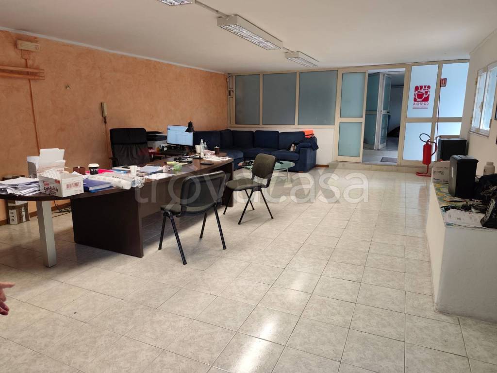 negozio in vendita a Sant'Agata li Battiati