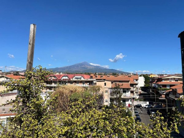 appartamento in vendita a Sant'Agata li Battiati