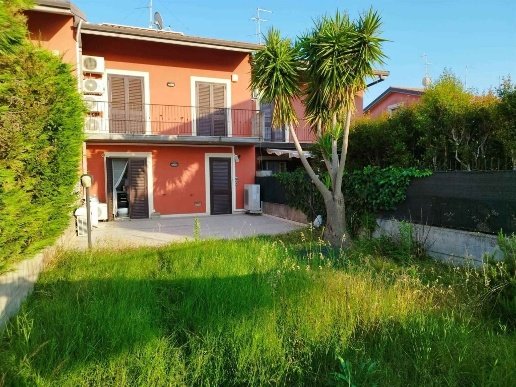 casa indipendente in vendita a Sant'Agata li Battiati