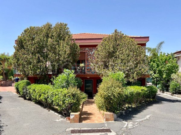 casa indipendente in vendita a Sant'Agata li Battiati