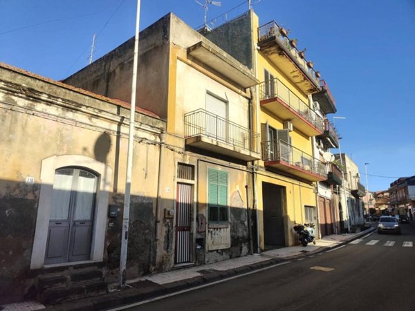 casa indipendente in vendita a Sant'Agata li Battiati