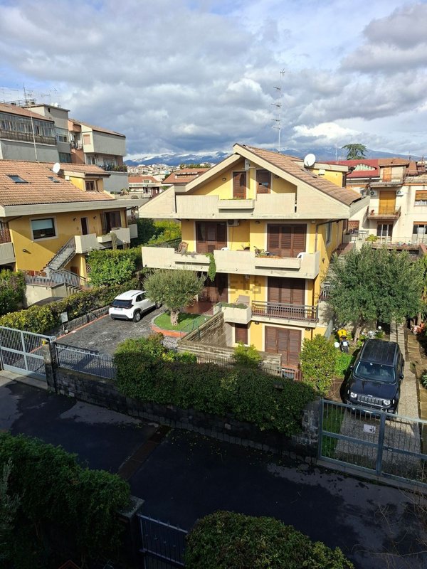 appartamento in vendita a Sant'Agata li Battiati