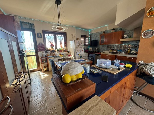 pentavano in vendita a Sant'Agata li Battiati