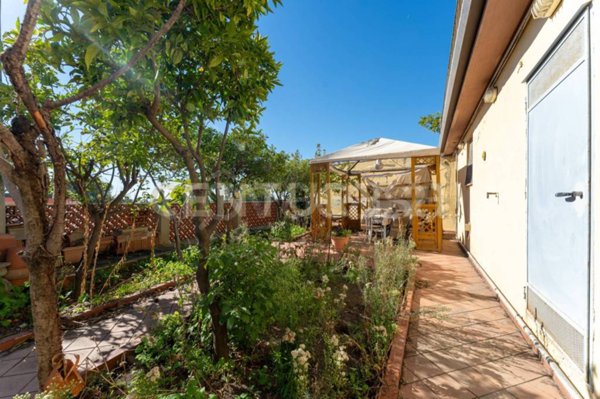 casa indipendente in vendita a Sant'Agata li Battiati