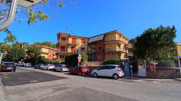appartamento in vendita a Sant'Agata li Battiati