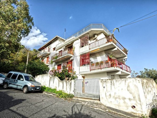 appartamento in vendita a Sant'Agata li Battiati