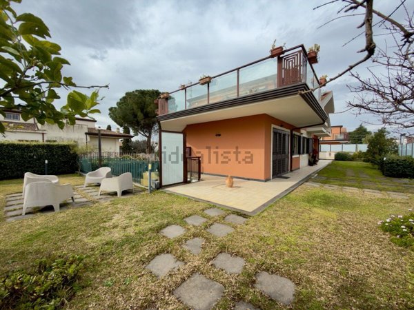 casa indipendente in vendita a Sant'Agata li Battiati
