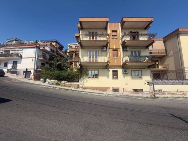 appartamento in vendita a Sant'Agata li Battiati
