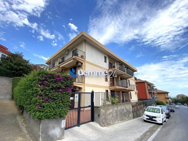 appartamento in vendita a Sant'Agata li Battiati