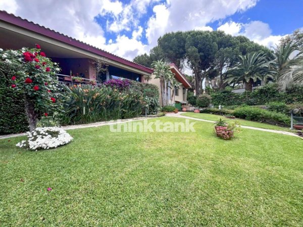 casa indipendente in vendita a Sant'Agata li Battiati