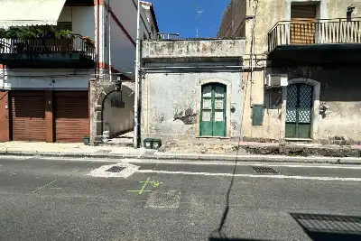casa indipendente in vendita a Sant'Agata li Battiati