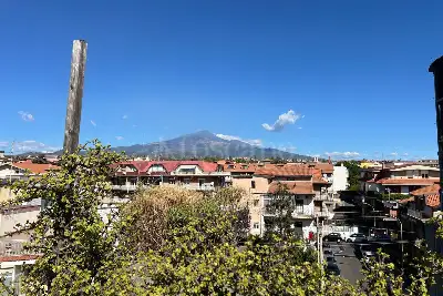 casa indipendente in vendita a Sant'Agata li Battiati