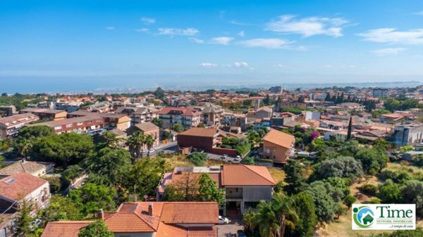 casa indipendente in vendita a Sant'Agata li Battiati