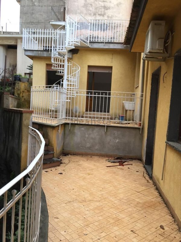 casa indipendente in vendita a Sant'Alfio