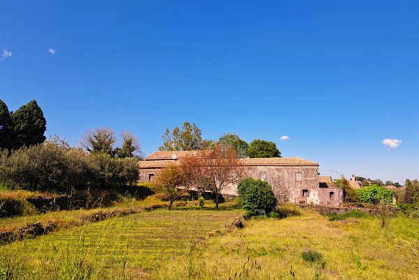negozio in vendita a Sant'Alfio