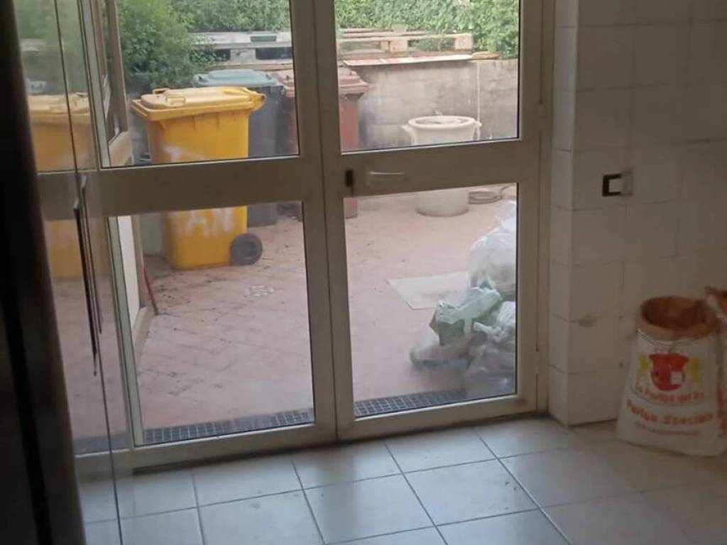 negozio in vendita a Sant'Alfio