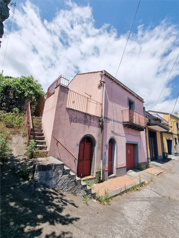 quadrivano in vendita a Sant'Alfio