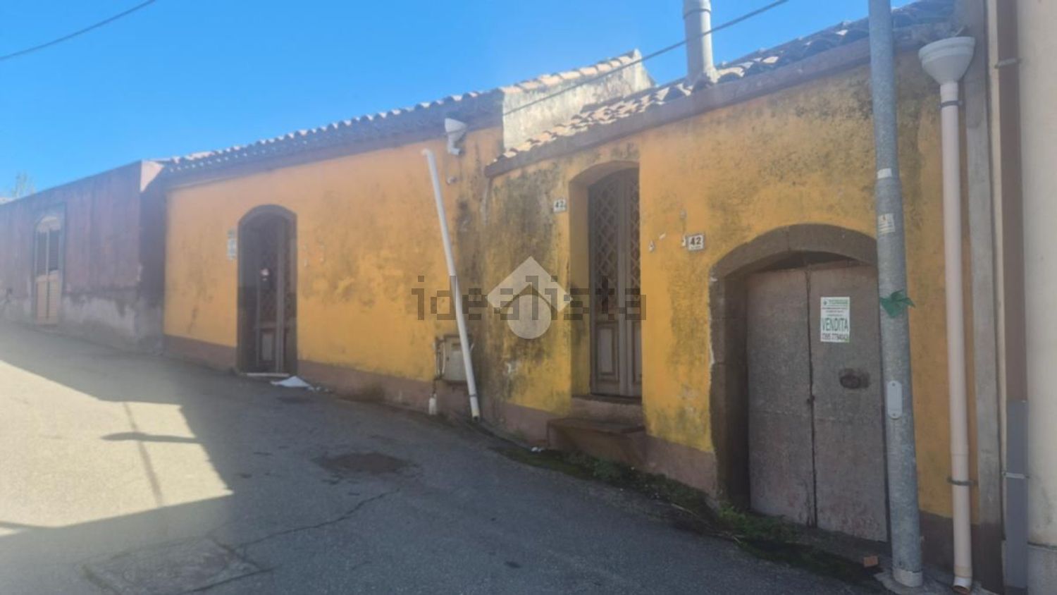 pentavano in vendita a Sant'Alfio