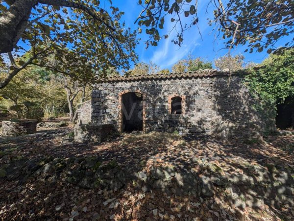 rudere in vendita a Sant'Alfio