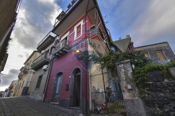 casa indipendente in vendita a Sant'Alfio