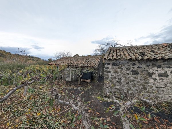 quadrivano in vendita a Sant'Alfio