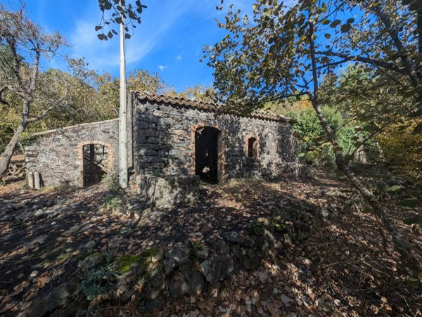 quadrivano in vendita a Sant'Alfio