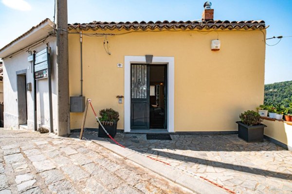 casa indipendente in vendita a Sant'Alfio