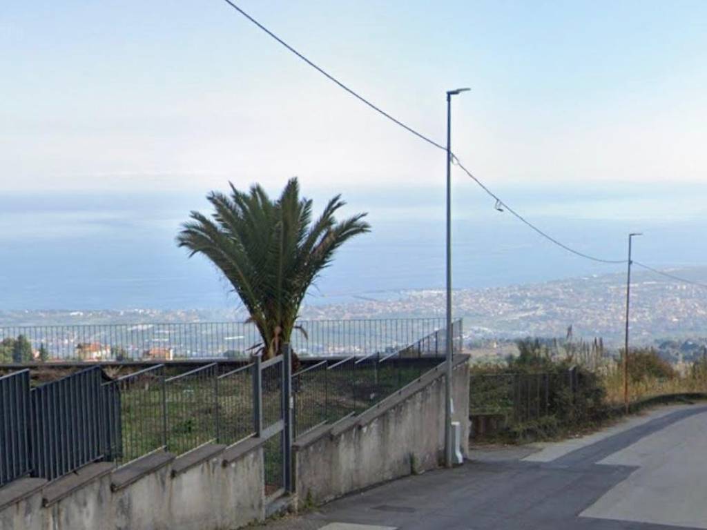 casa indipendente in vendita a Sant'Alfio