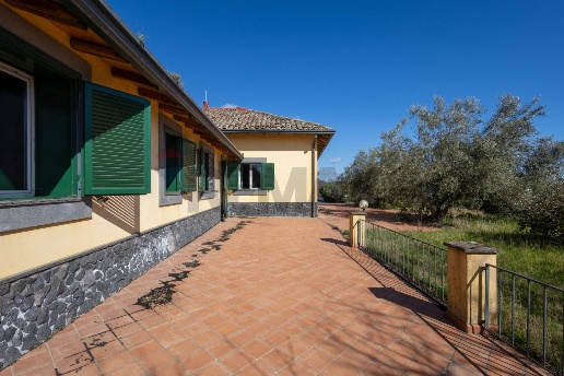 casa indipendente in vendita a Sant'Alfio