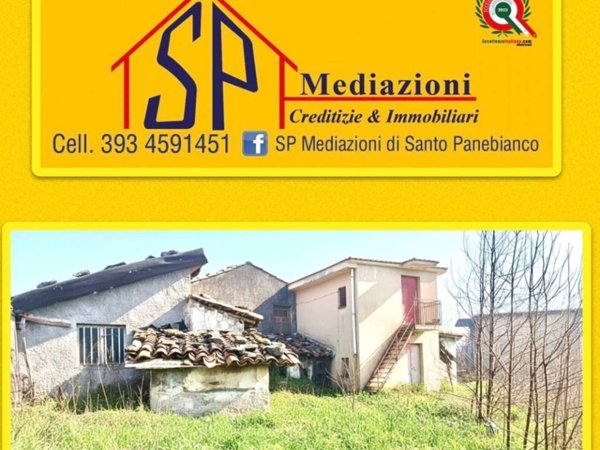 casa indipendente in vendita a Sant'Alfio