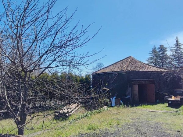 casale in vendita a Sant'Alfio