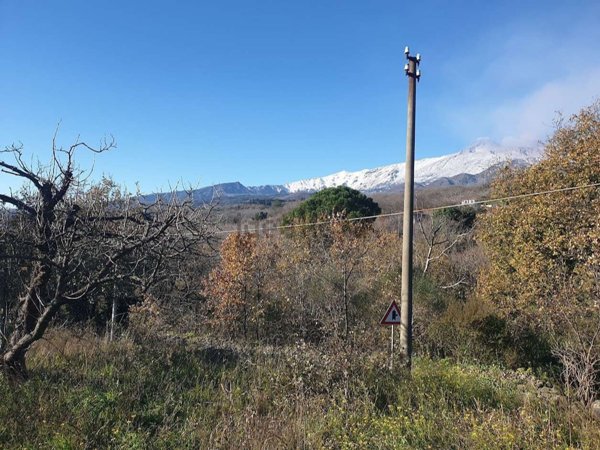 terreno in vendita a Sant'Alfio