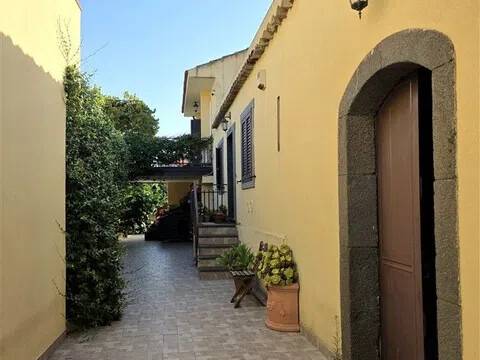casa indipendente in vendita a Sant'Alfio