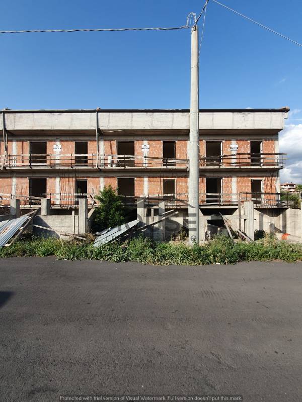 casa indipendente in vendita a Santa Maria di Licodia