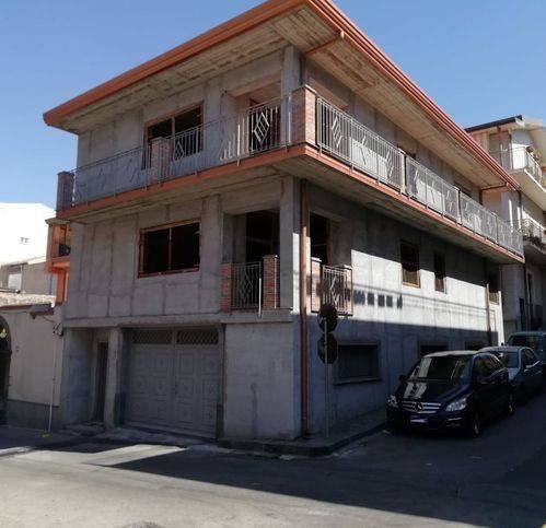 appartamento in vendita a Santa Maria di Licodia