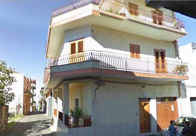 casa indipendente in vendita a Santa Maria di Licodia