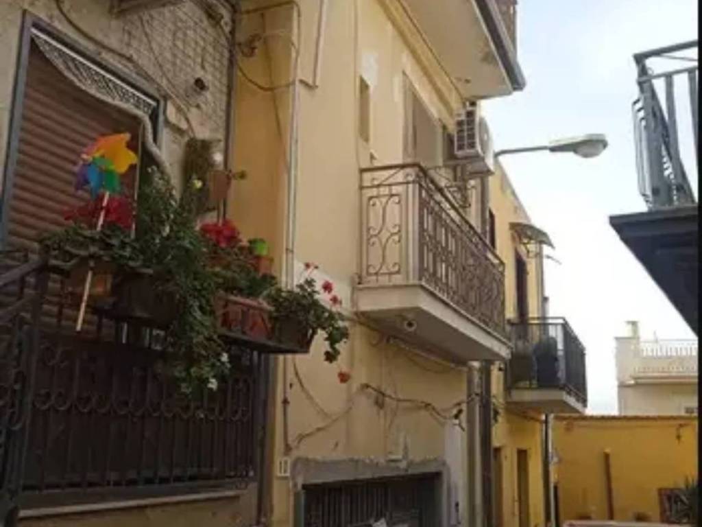 appartamento in vendita a Santa Maria di Licodia