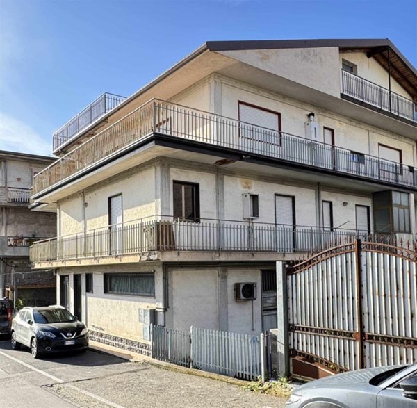 appartamento in vendita a Santa Maria di Licodia