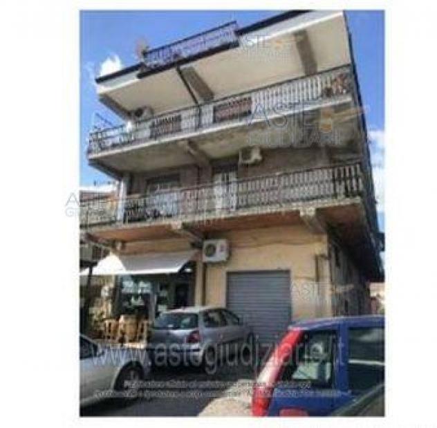 locale commerciale in vendita a Santa Maria di Licodia