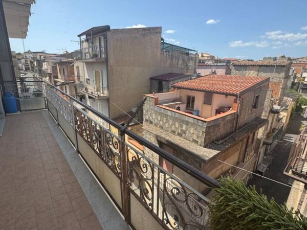 appartamento in vendita a Santa Maria di Licodia