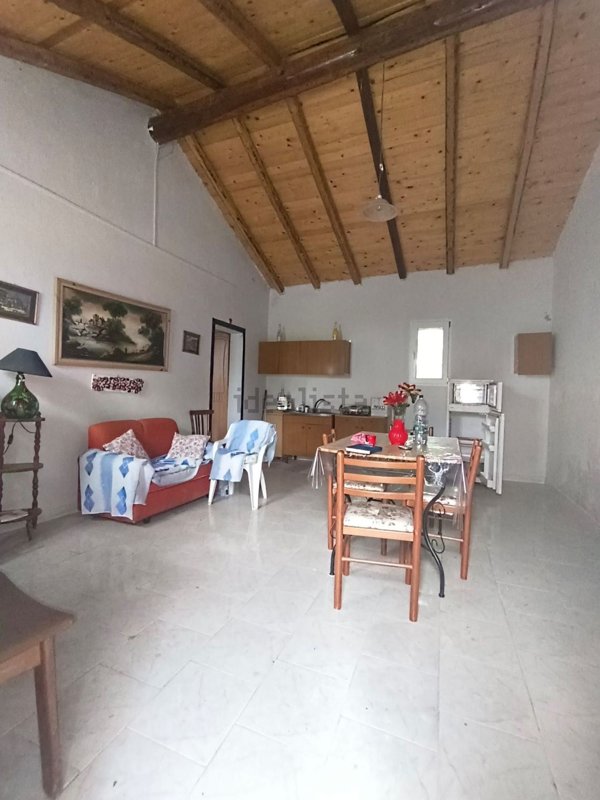 casa indipendente in vendita a Santa Maria di Licodia
