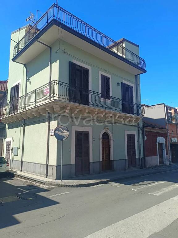 appartamento in vendita a Santa Maria di Licodia