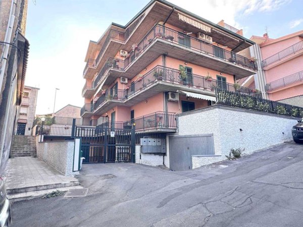 appartamento in vendita a Santa Maria di Licodia