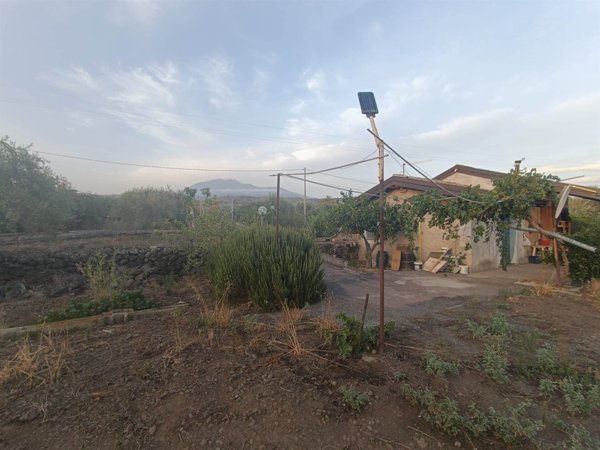 casa indipendente in vendita a Santa Maria di Licodia