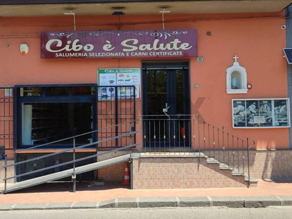 negozio in vendita a Santa Maria di Licodia
