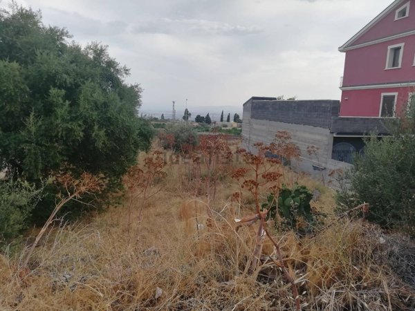 casa indipendente in vendita a Santa Maria di Licodia