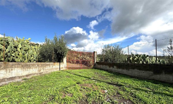 terreno agricolo in vendita a Santa Maria di Licodia