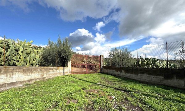 terreno agricolo in vendita a Santa Maria di Licodia