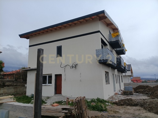 casa indipendente in vendita a Santa Maria di Licodia